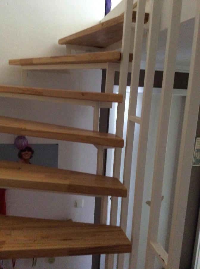 Dachstudio Mit Bad Und Terasse كولونيا المظهر الخارجي الصورة